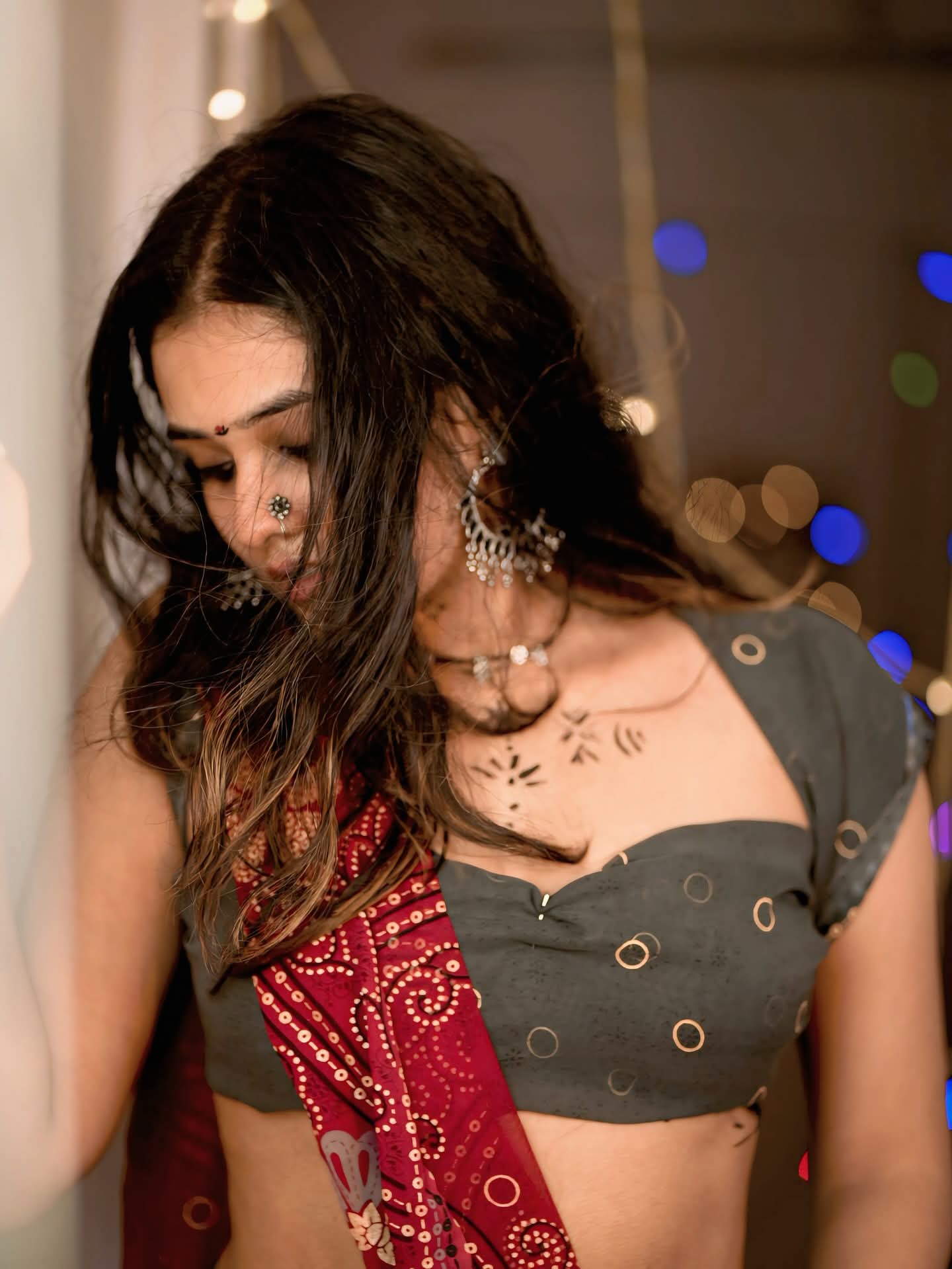 Shivani Gupta - Kolkata Saree Model - Kolkata Saree Beauty - Backless Blouse Beauty - Indian Blouse Design - Indian Saree Blouse Lover - Kolkata Hot Woman Photo - Kolkata Saree Sondori - Kolkata Saree Style - Kolkata Saree River