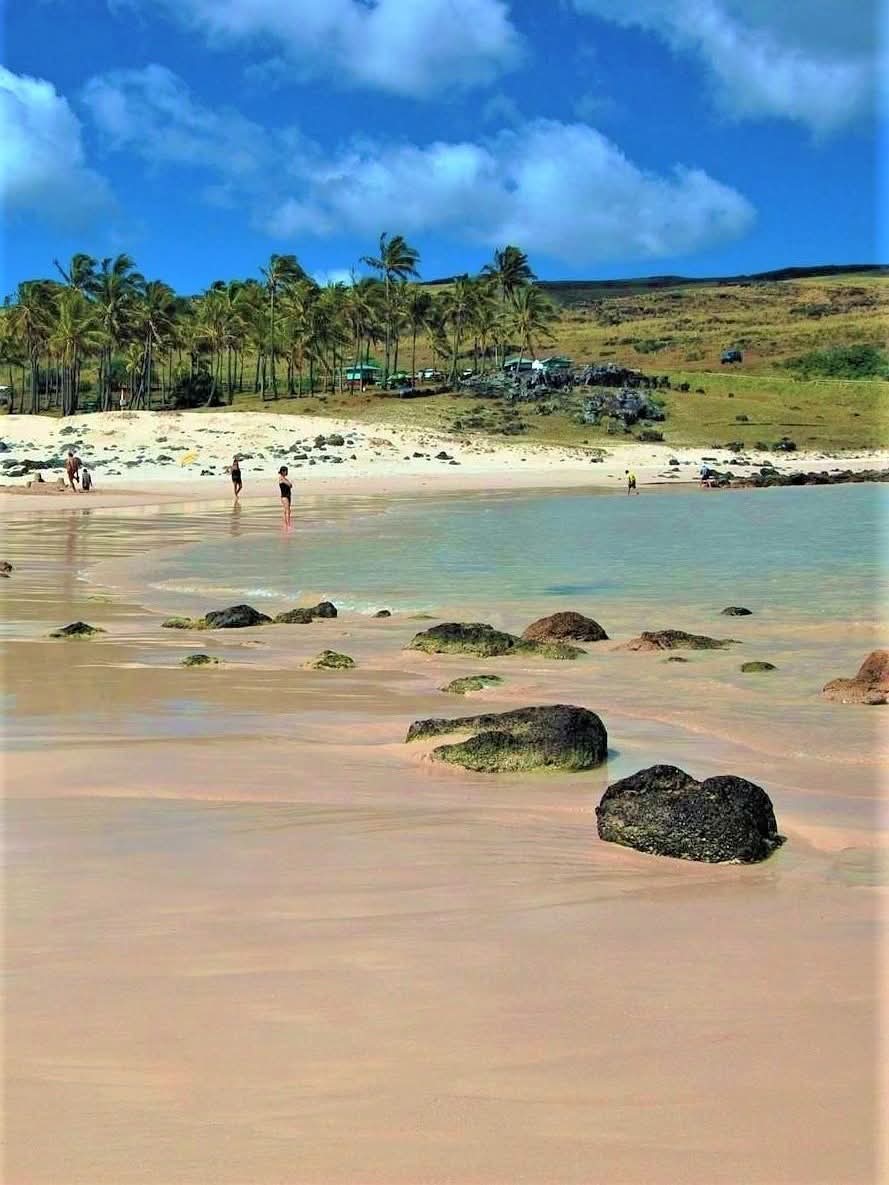 Anakena, Easter Island, Chile.