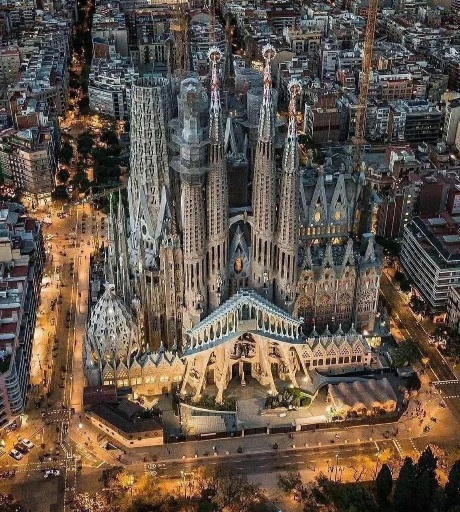 The Sagrada Familia, Barcelona 😍