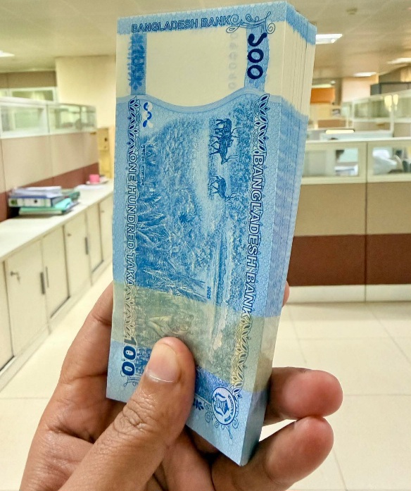 টাকা হলো পৃথিবীর সেরা মেডিসিন যা প্রায় সব রোগ ভালো করে দেয়! কিন্তু প্রয়োজনের অতিরিক্ত মেডিসিন জীবনের শান্তি নষ্ট করে ফেলে।🔥