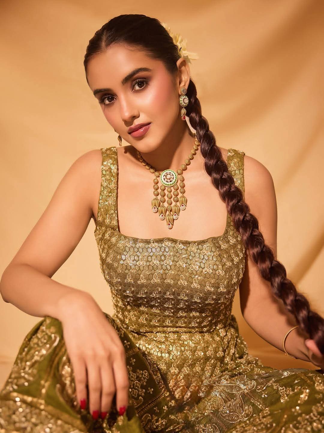 Malvika Sharma - Telugu Beautiful Actor