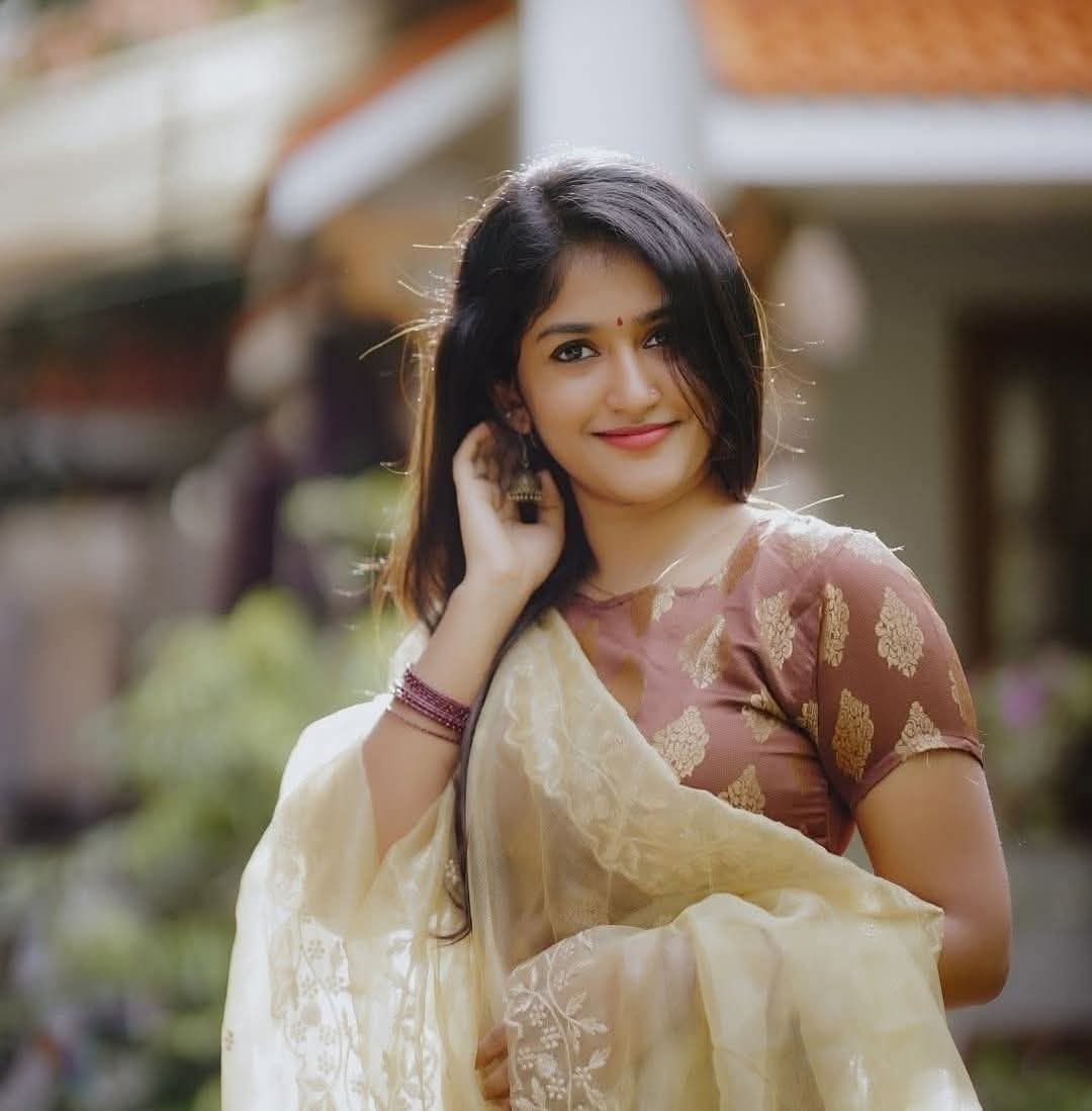 Kalyani Anil - Indian Beautiful Actor - Indian Saree Beauty
