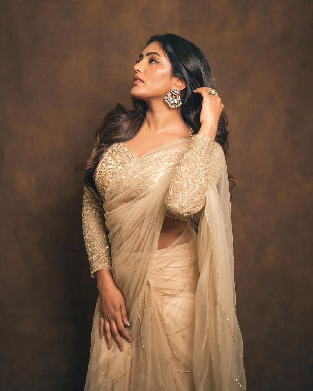 Eesha Rebba - Indian Beautiful Actor - Indian Saree Lover