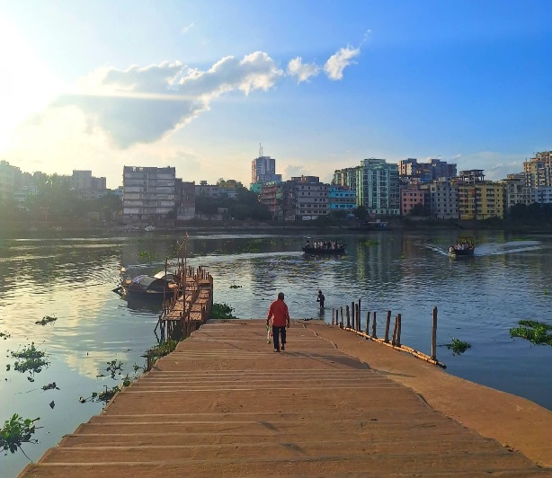 শহর-বন্দরের কানেকশান ঘাট।🥰
স্কুলঘাট,বন্দর,নারায়ণগঞ্জ, বাংলাদেশ।🇧🇩