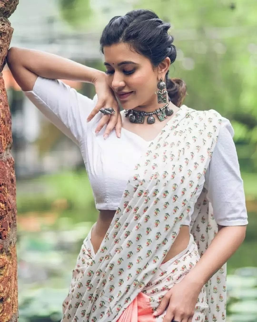 Anju Kurian - Indian Beautiful Model - Indian Saree Beauty