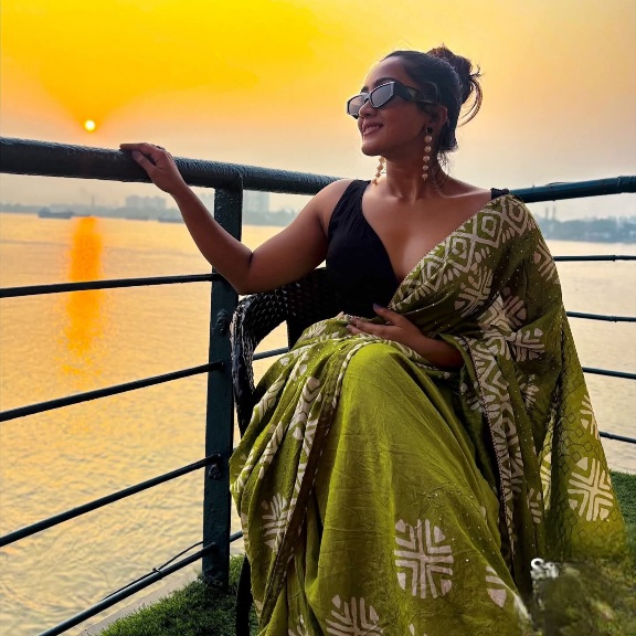 Amika Shail - Kolkata Beautiful Actor - West Bengal Saree Beauty - Kolkata Saree Lover - Kolkata Saree Model - Indian Saree Beauty