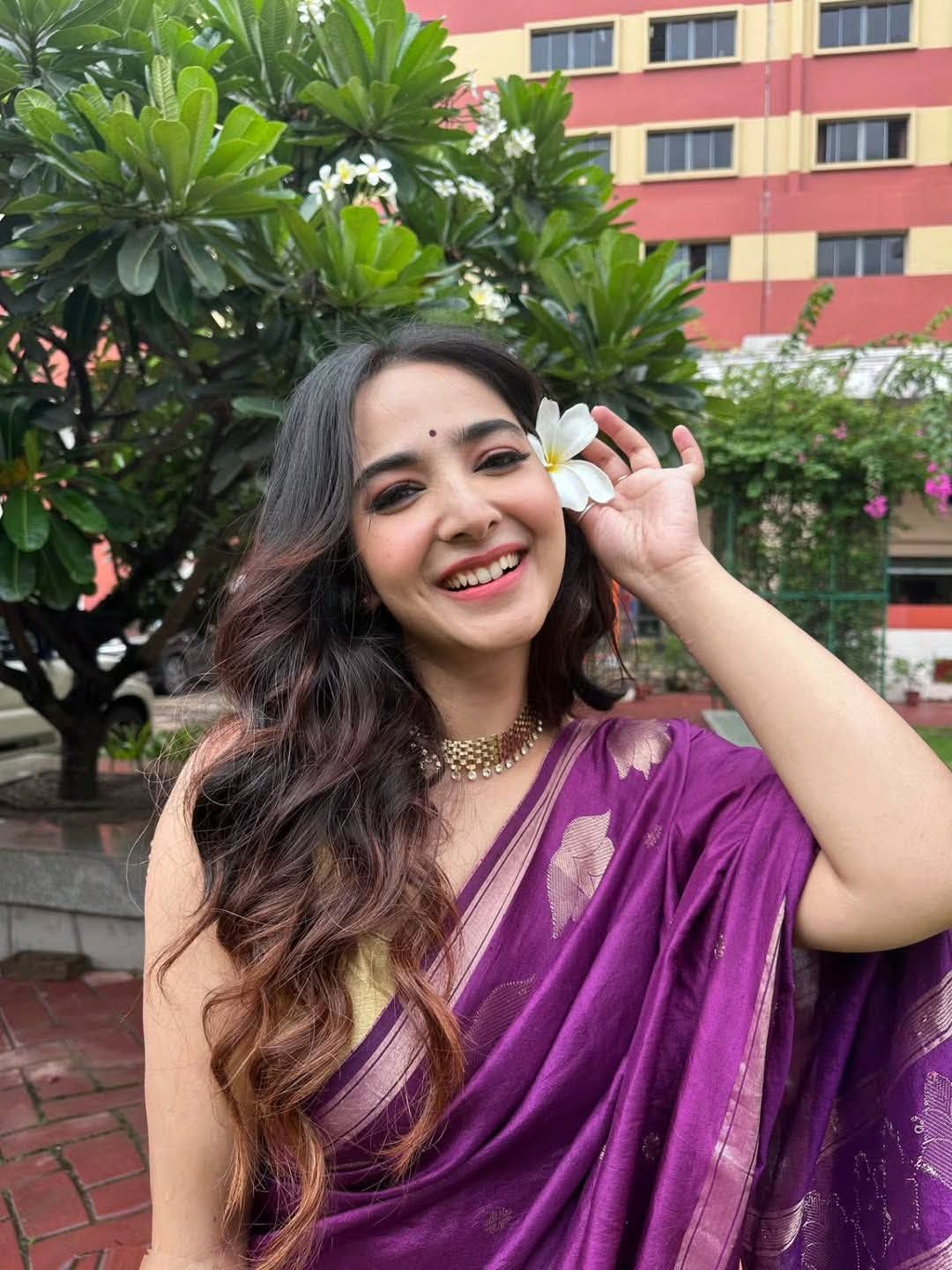 Srijla Guha - West Bengal Beautiful Actor - Kolkata Saree Model - Kolkata Saree Lover - Indian Saree Beauty - Saree River