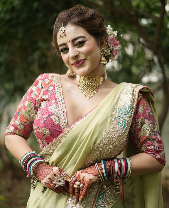 Ankita Dave - Indian Beautiful Actor - Indian Saree Blouse Lover - Indian Saree Blouse Beauty - Saree River