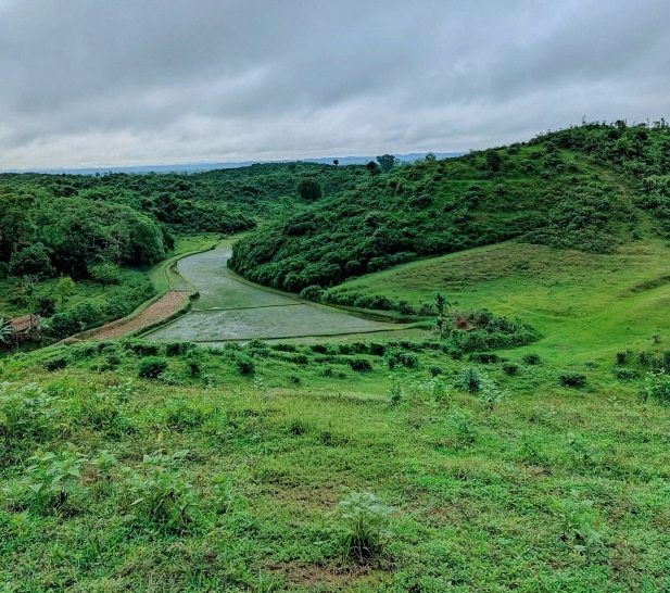 সিলেটের সীমান্ত এলাকায় এমন পাহাড়ি উপত্যকা দেখে মুগ্ধ হয় সকলেই।❤️