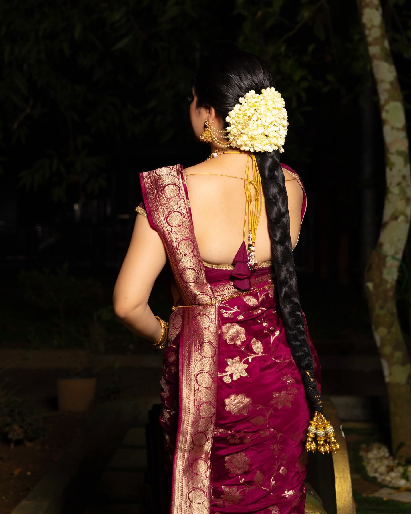 Red Saree Beauty - Backless Blouse Fashion - Indian Saree Lover - Indian Saree Model - Indian Saree Blouse Fashion