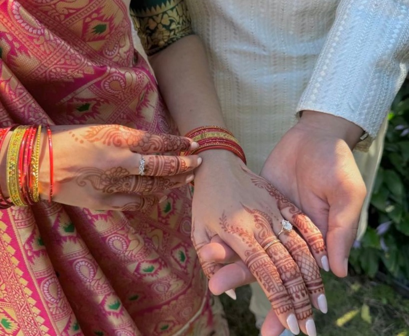 জীবনের সবচেয়ে বড় অর্জন তারাই করেছেন, যারা একটি বিশ্বস্ত শক্তপোক্ত হাত পেয়েছেন।🌸