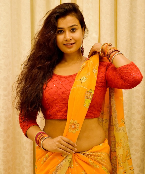 Poonam Biswas - West Bengal Beautiful Saree Blouse Model - Red Blouse Yellow Saree Lover - Indian Saree Blouse Beauty - Saree Blouse Fashion - Orange Saree Beauty - Red Blouse Beauty