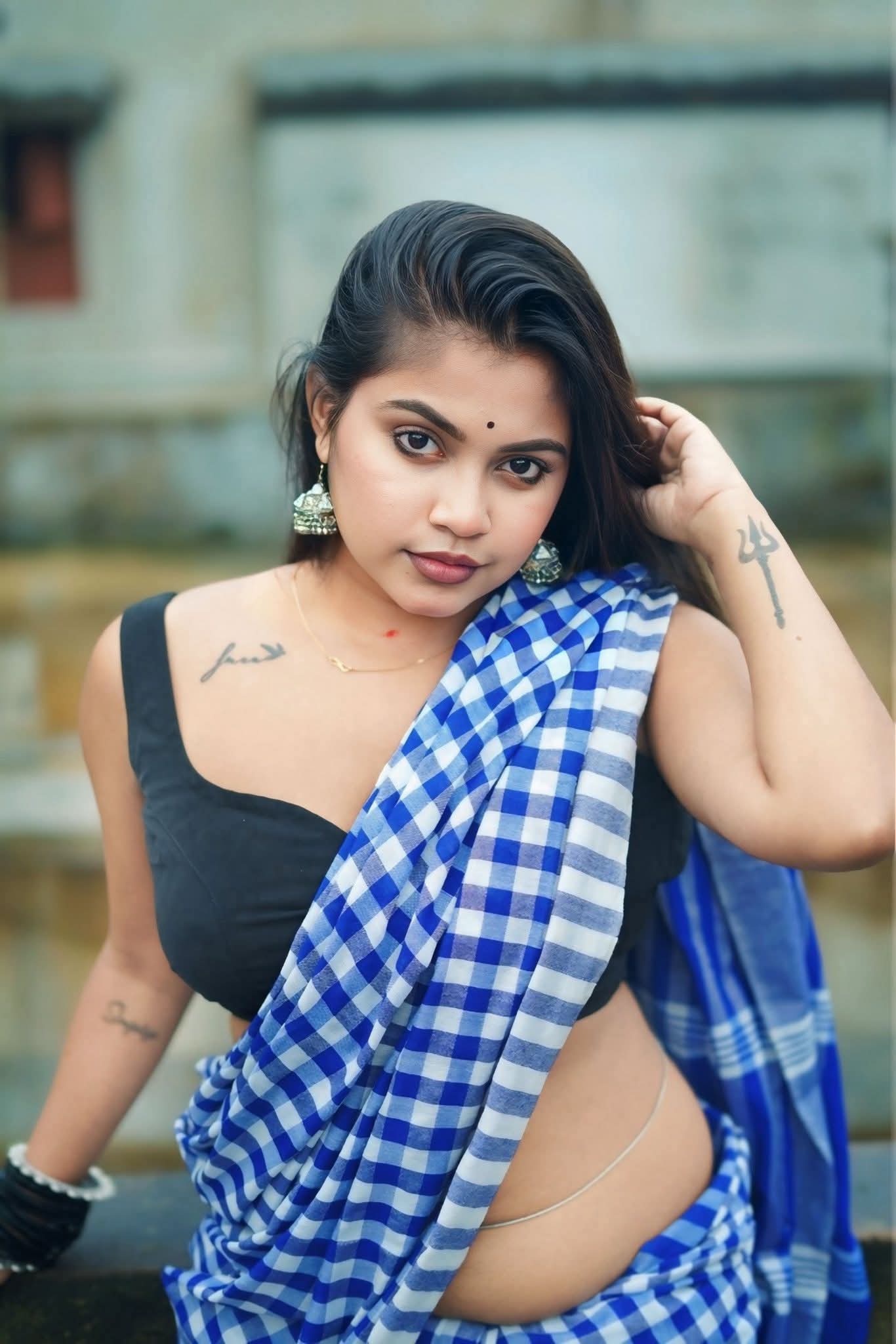 Heya Das - Indian Saree Model - Indian Saree Beauty - Indin Saree Fashion - Black Blouse Fashion - Indian Saree Lover