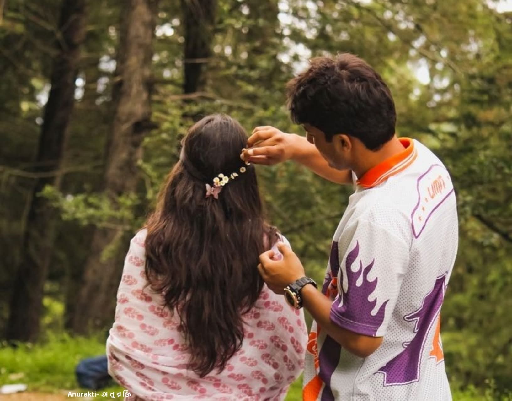 নারী যত্নে পাহাড় হয়, অযত্নে পাথর হয়।🙂