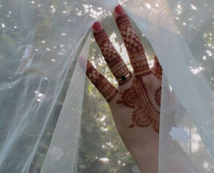 তোমার আসার অপেক্ষায় আমার ব্যাকুল মনের আকুলতার কোনো কমতি নেই!🖤