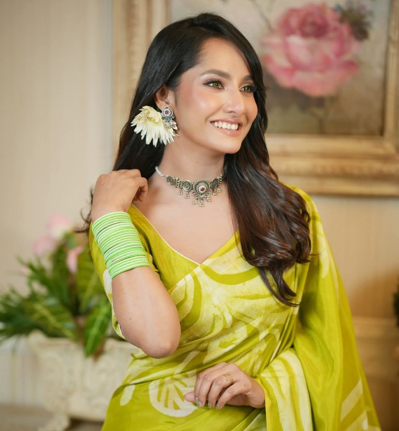 Farin Khan - Bangladeshi Beautiful Actor - Bangladeshi Beautiful Model - Bangladeshi Saree Beauty