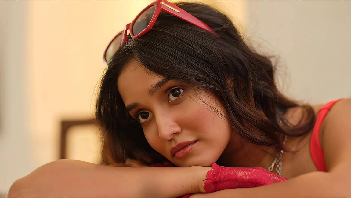 Anikha Surendran - Indian Actor Beauty - Tamil Actor Beauty - Telugu Actor Beauty