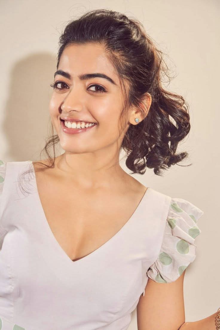 Rashmika Mandanna - Telugu Actor Beauty - Tamil Model Beauty - Indian Beautiful Actor