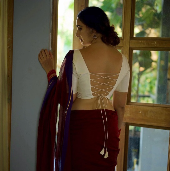 Megha Shukla - Indian Saree Beauty - White Blouse Lover - Purple Saree Beauty - Indian Sexy Woman - Backless Blouse Lover - Indian Saree Sondori - Indian Saree Model