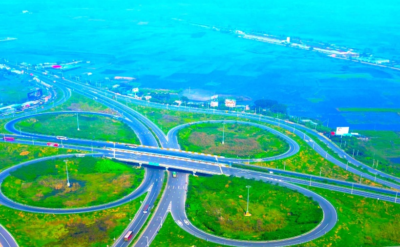 বাংলাদেশের দক্ষিণাঞ্চলের যোগাযোগ ব্যবস্থার রূপ পাল্টে দিয়েছে যে স্থাপনা! তার অন্যতম হলো ভাঙ্গা ইন্টারচেঞ্জ।