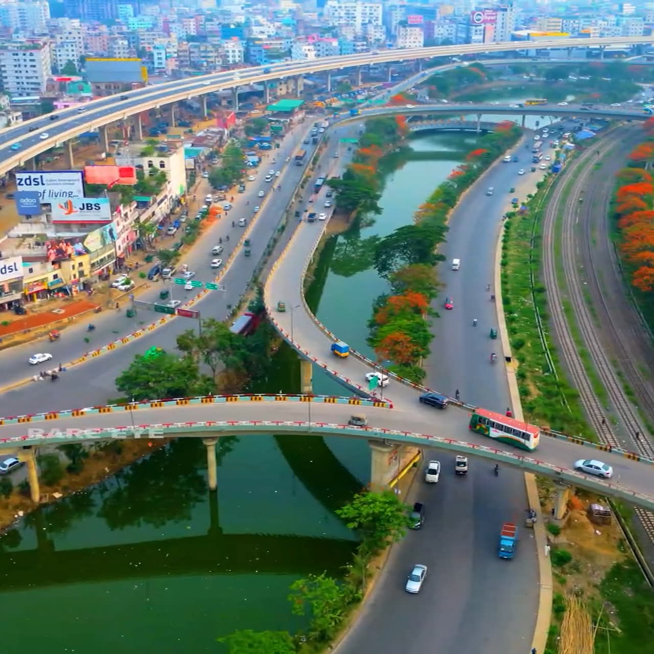কুড়িল বিশ্বরোডের সুন্দর দৃশ্য।
কুড়িল, ঢাকা, বাংলাদেশ।