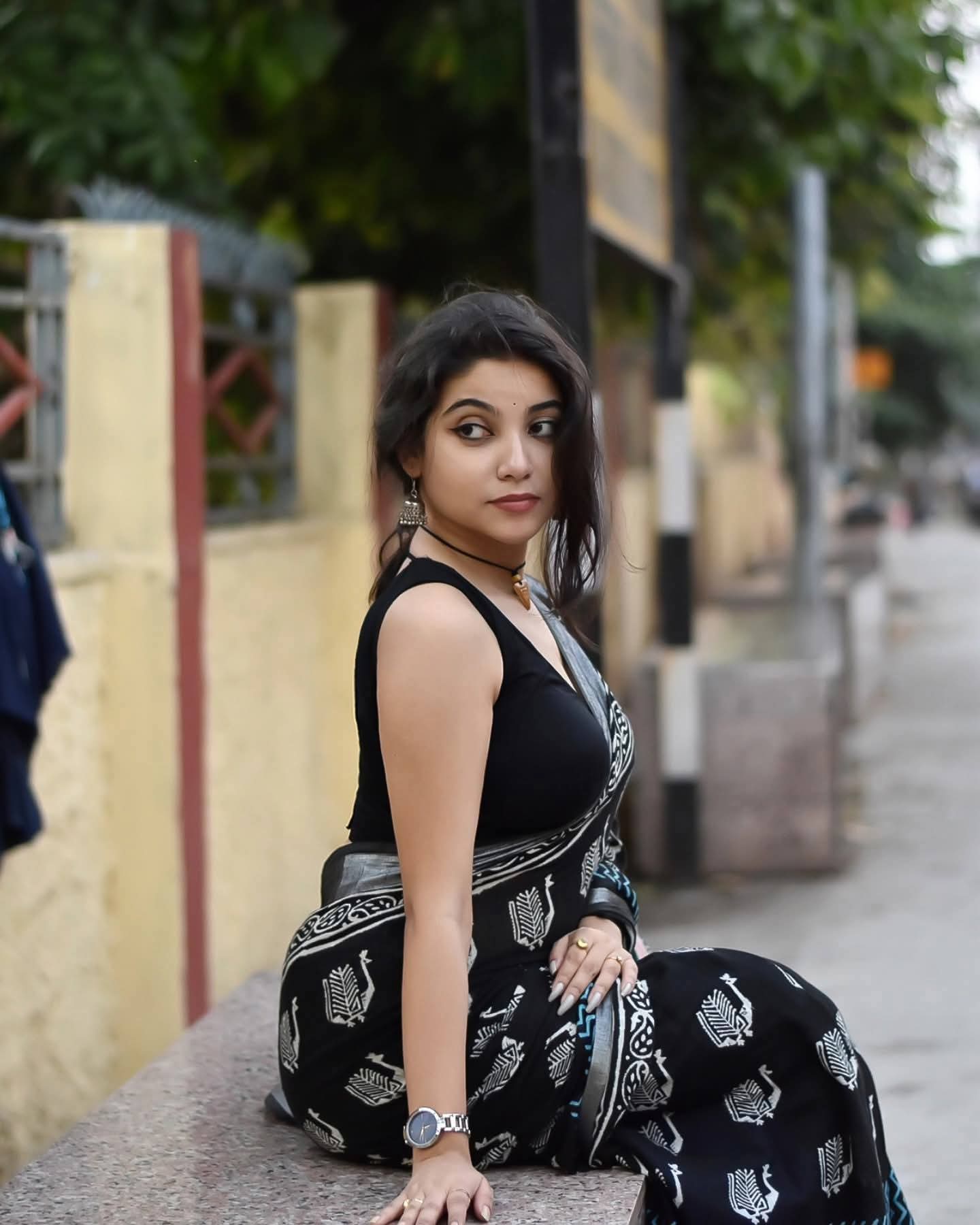 Puja Bhowmik - Kolkata Saree Sondori - Kolkata Saree Model - Black Saree Beauty - Black Blouse Beauty - Kolkata Saree Beauty - Black Saree Style - Kolkata Saree River