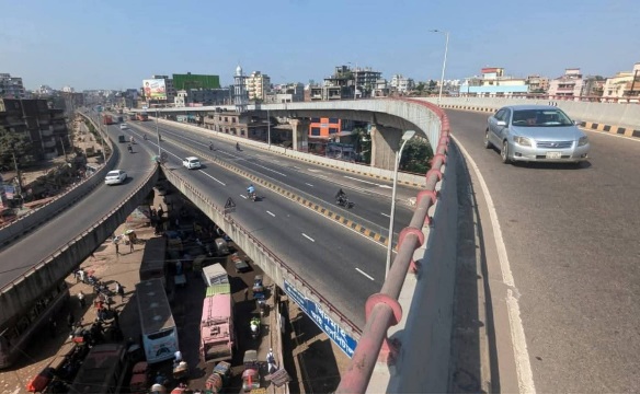 যাত্রাবাড়ী গুলিস্তান ফ্লাইওভার সুন্দর দৃশ্য।