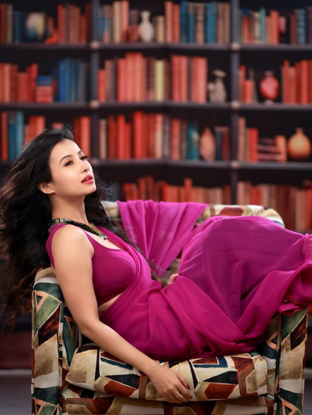 Monami Ghosh - Kolkata Saree Beauty - Kolkata Saree Sondori - Kolkata Saree Model - Kolkata Hot Girl Photo - Purple Blouse Lover - Purple Saree Beauty - Kolkata Saree Style - Kolkata Saree Blouse Fashion