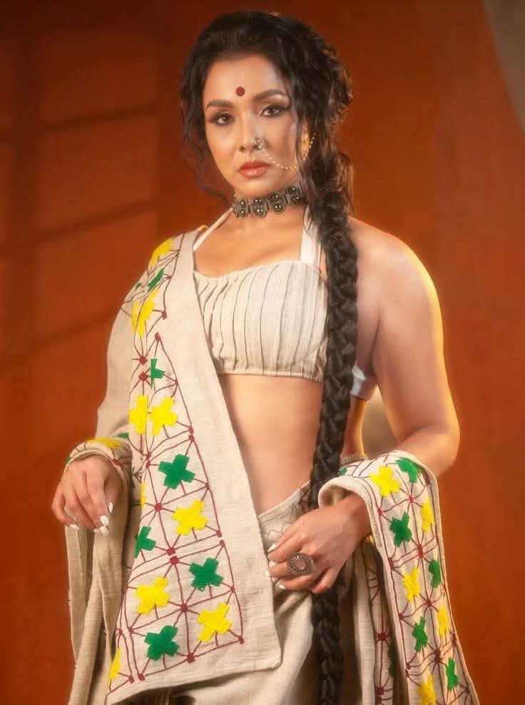 Runa Khan - Bangladesh Beautiful Actor - Bangladesh Saree Model - Bangladeshi Woman Photo - Bangladeshi Saree Beauty