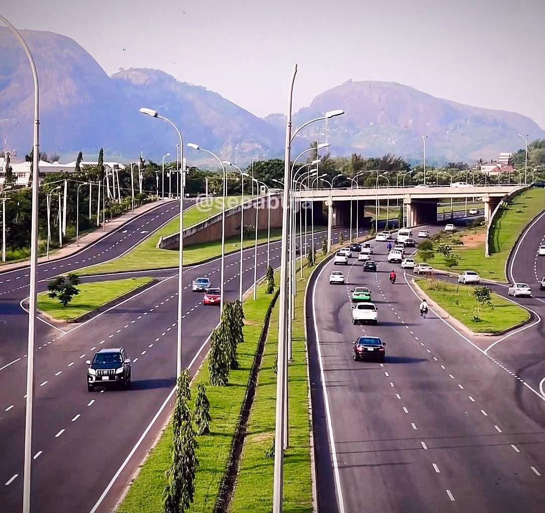 Beautiful roads, Abuja, Nigeria 🇳🇬