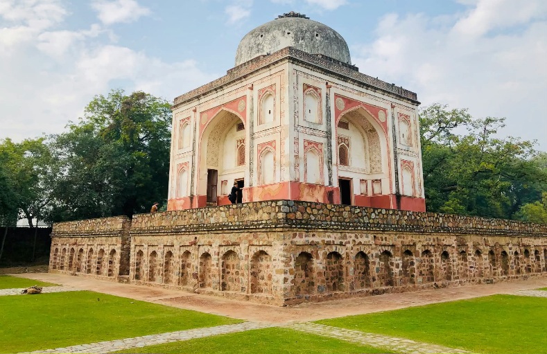 Sunder Nursery, Nizamuddin, National Zoological Park, Nizamuddin West, New Delhi, Delhi, India
#NizamuddinWest #NewDelhi #India