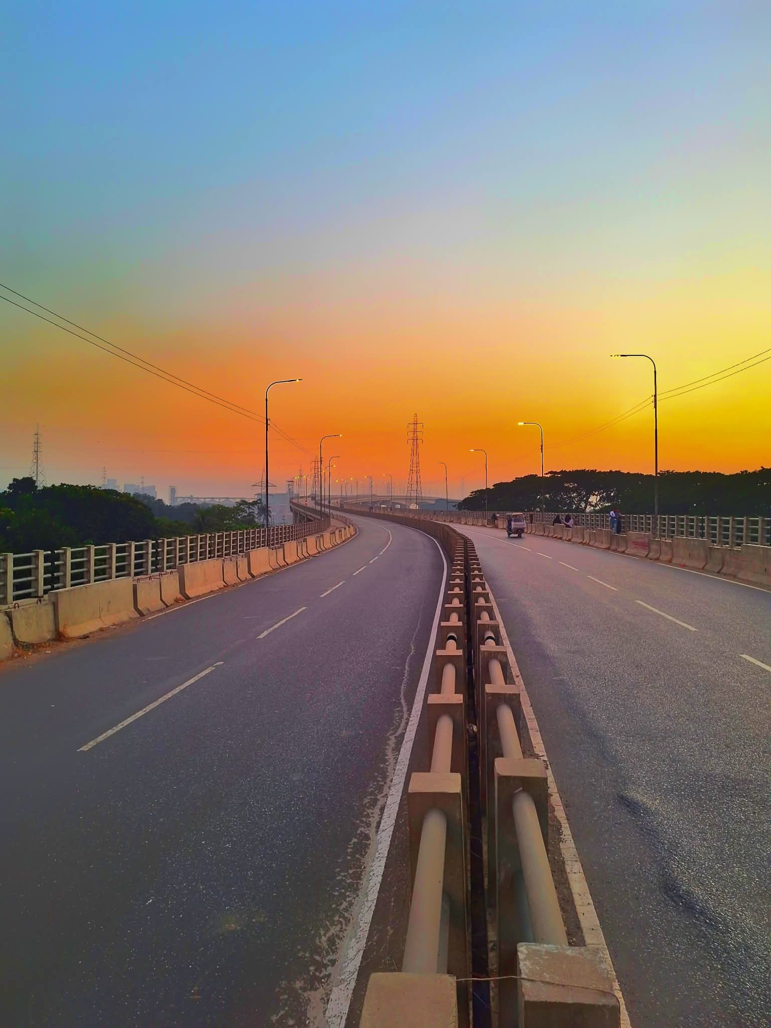 সৌন্দর্যের আরেক নাম সন্ধ্যার ৩য় শীতলক্ষ্যা সেতু। শীতলক্ষ্যা সেতুর সুন্দর দৃশ্য।