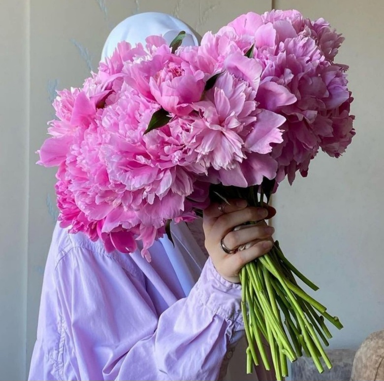 সবকিছুই যত্নে সুন্দর!🩷
হোক ভালোবাসা কিংবা জিনিসপত্র।🌸