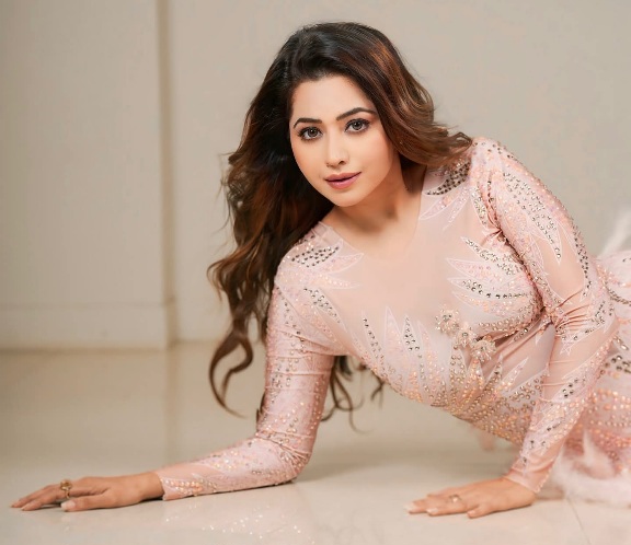 Ridheema Tiwari - Indian Leady Model - Indian Leady Indianactor - Indian Leady Photo - Bollywood Style Girl