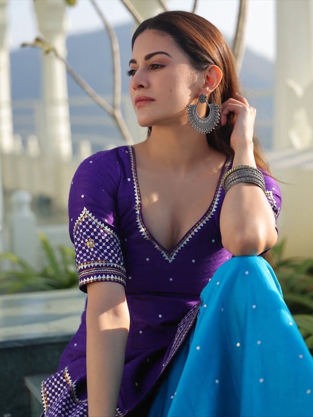 Amyra Dastur - Bollywood Female Actor - Bollywood Hot Model - Indian Girl Photo