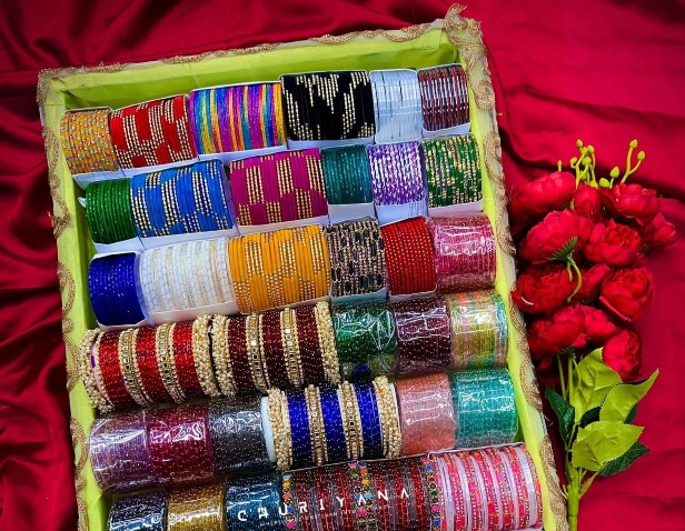 হুট করে এমন উপহার পেলে আমার থেকে বেশি খুশি আর কেউ হবেনা।🥹🥀♥️