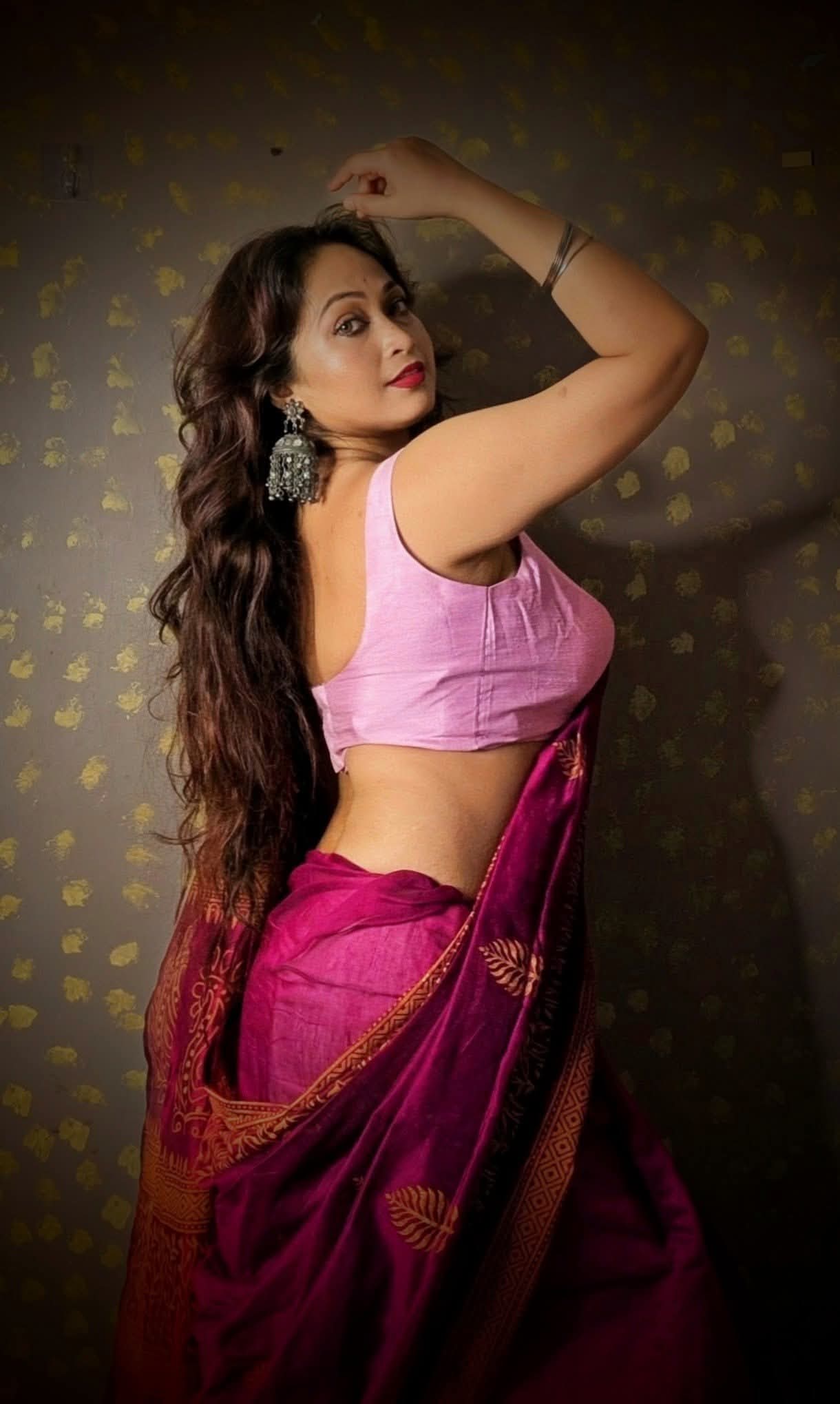 Priyanka Sur - Kolkata Saree Model - Kolkata Saree Beauty - Kolkata Hot Girl Photo - Kolkata Blouse Design - Indian Blouse Lover - Kolkata Hot Leady Photo - Kolkata Blouse Style - Kolkata Saree Sondori - Kolkata Saree Lover