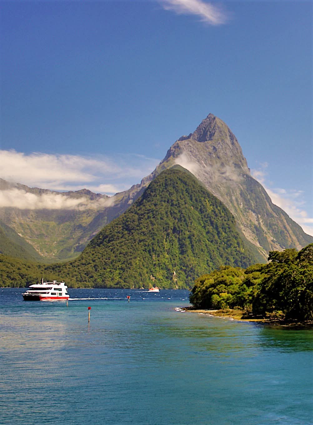 Milford Sound, New Zealand.