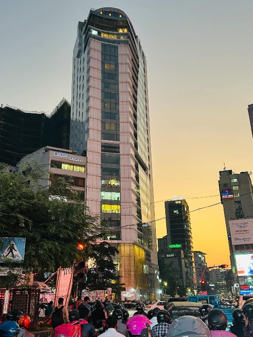 গুলশান ২ মোড়ের বর্তমান দৃশ্য।