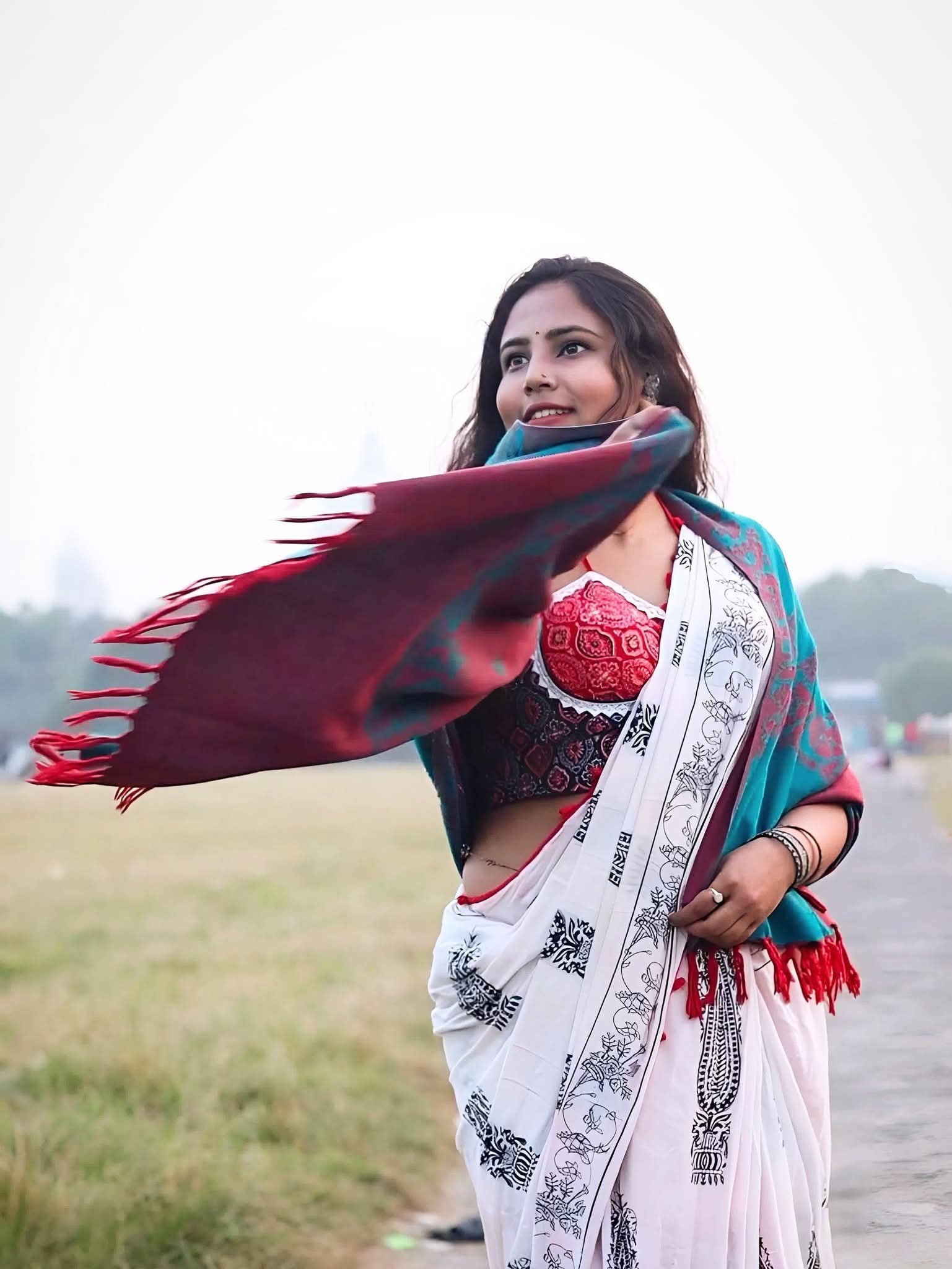 Sutapa Dey - Indian Saree Model - Indian Saree Beauty - Indian Woman Photo - Indian Blouse Design - Indian Saree Blouse Sondori - Indian Saree Blouse Style