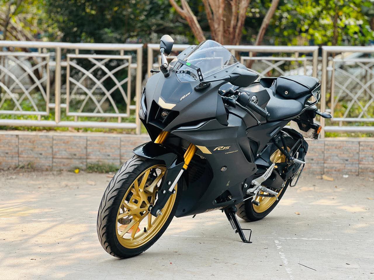 Yamaha R15 V4 BS7 Edition Matt Black Review, Yamaha R15 v4 Price in Indian, Yamaha R15 v4 Price in Bangladesh, Yamaha R15 Review, Yamaha R15 V4 Indonesia Version Price in Bangladesh, Yamaha R15 V3 Review