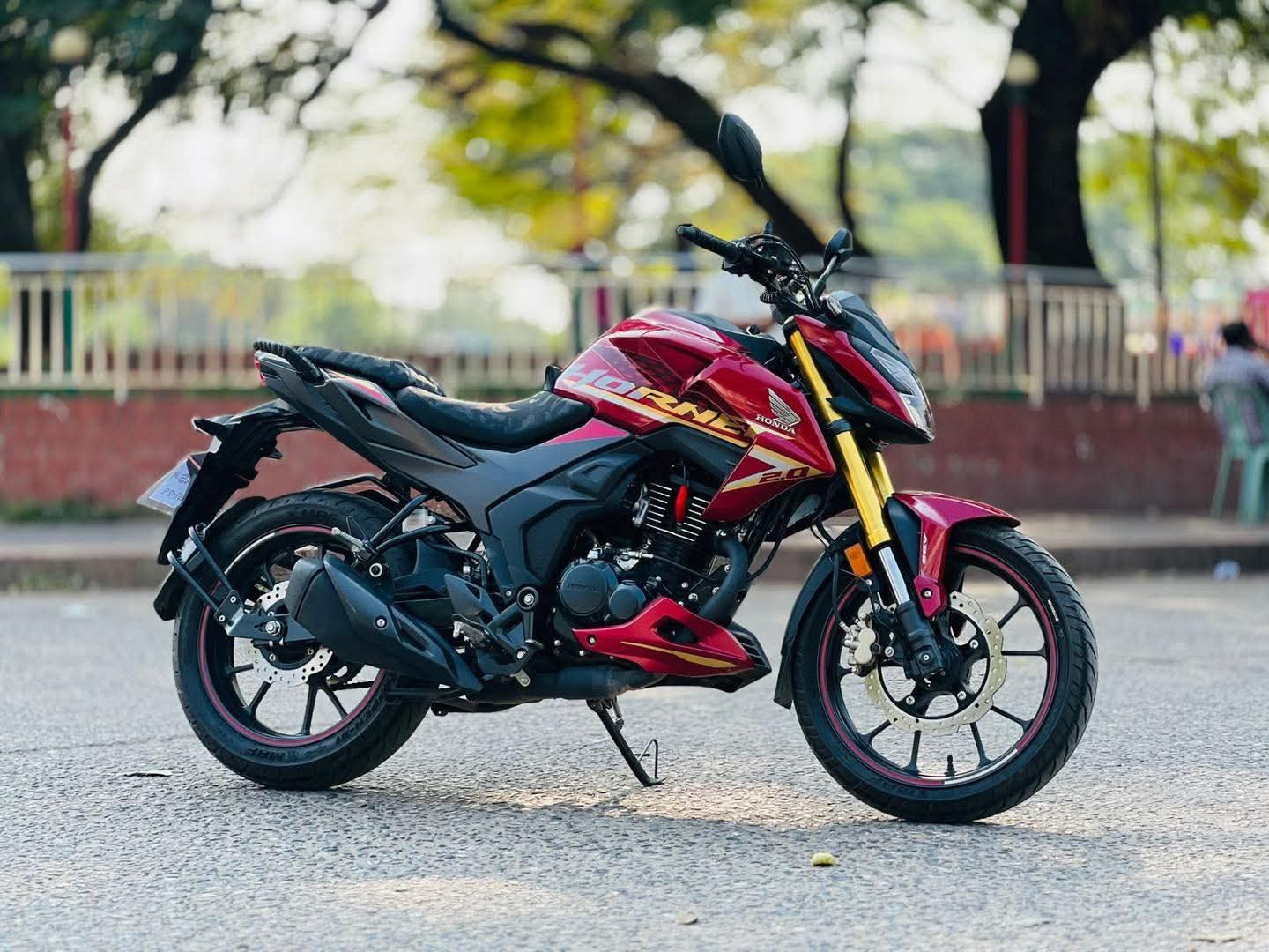 Honda Hornet 2. 0 Red Review