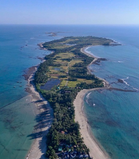 সেন্টমার্টিন দ্বীপের সুন্দর দৃশ্য। আকাশ থেকে তোলা সেন্টমার্টিন দ্বীপের সুন্দর ছবি।