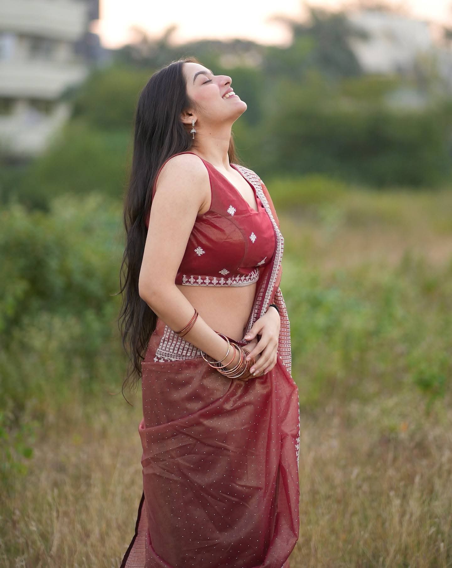 Soumya Sharma - Indian Saree Beauty - Indian Hot Saree Model - Indian Saree Lover - Indian Blouse Lover - Indian Hot Girl Photo - Indian Red Saree Shoot - Indian Saree Blouse Fashion - Indian Blouse Design - Indian Saree Blouse Style - Indian Saree Photoshoot
