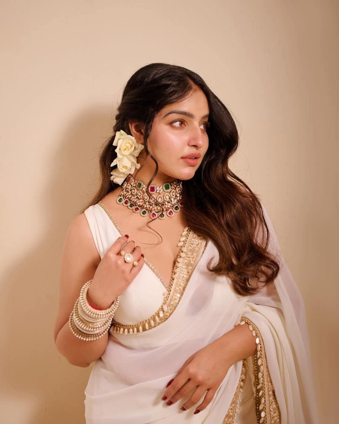 Malavika Menon - Indian White Saree Blouse Fashion - Indian Saree Beauty - Indian Saree Model - Indian Saree Lover - Indian Blouse Lover - Indian Hot Girl Photo - Indian Saree Shoot - Indian Saree Blouse Fashion - Indian Blouse Design - Indian Saree River - Indian Saree Sondori - Indian Saree Blouse Style - Indian Saree Blouse Photoshoot