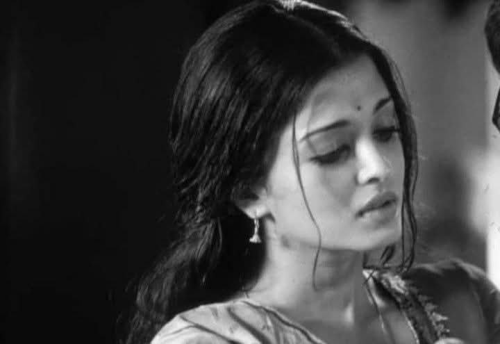 মানুষ আগে যত্ন করে তারপর আঘাত করে!💔