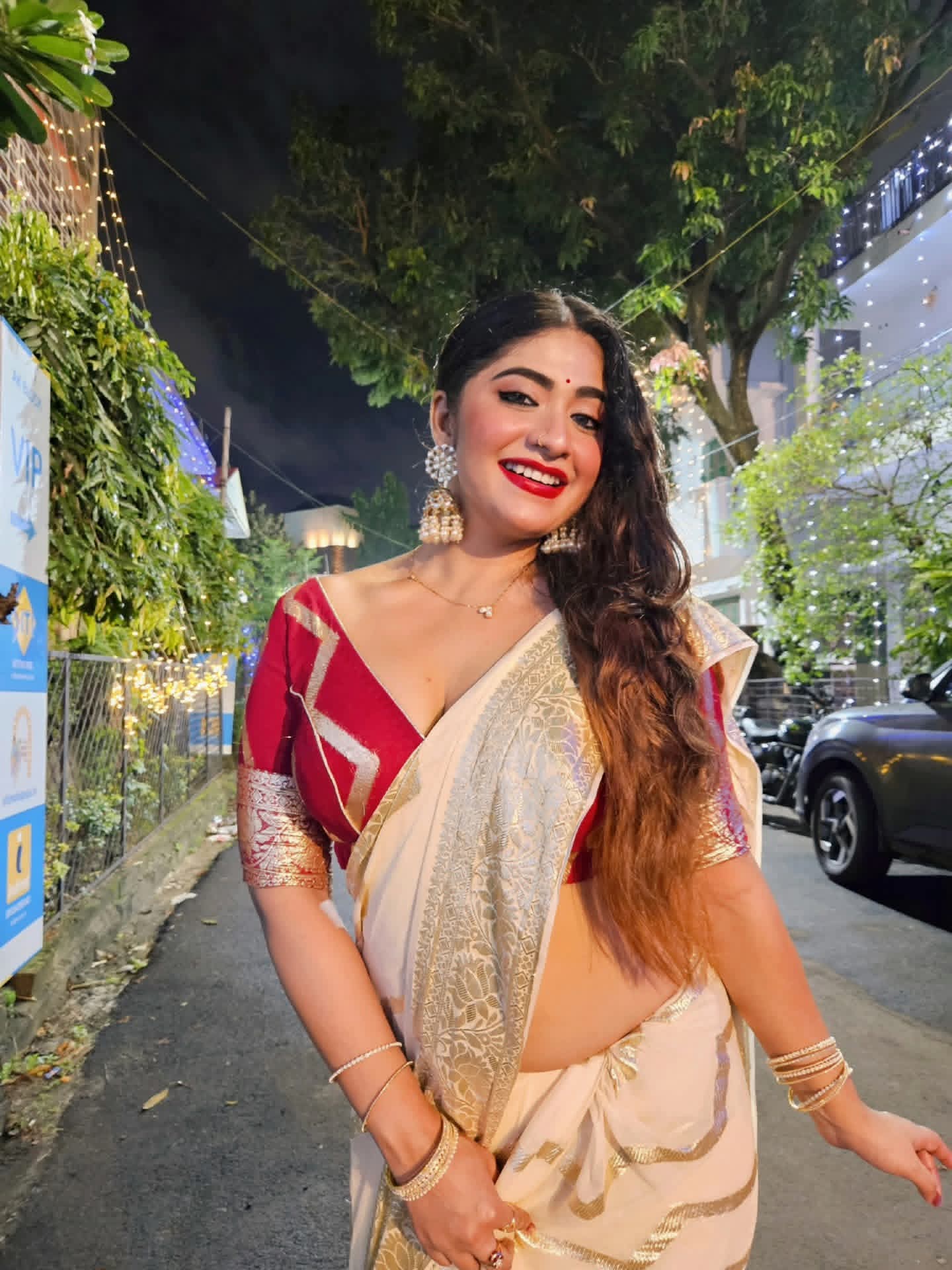 Tania Das - Kolkata Saree Beauty - Kolkata Saree Look - Kolkata Saree River - Kolkata Saree Fashion - Kolkata Blouse Style - Kolkata Saree Shoot - Kolkata Saree Model - Kolkata Beautiful Leady - Kolkata Saree Sondori - Kolkata Saree Style - Kolkata Saree Photoshoot - Kolkata Saree Blouse Lover