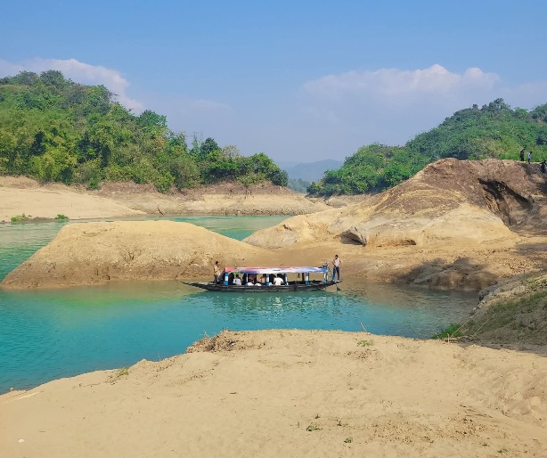 Lalakhal view point 🏞️
Sylhet, Bangladesh 🇧🇩