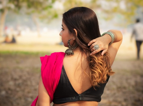 Maria Biswas - Kolkata Saree Blouse Fashion - Kolkata Saree Beauty - Kolkata Saree Sondori - Kolkata Saree Shoot - Kolkata Saree Blouse Look - Kolkata Saree Blouse Style - Kolkata Saree Blouse  Photoshoot