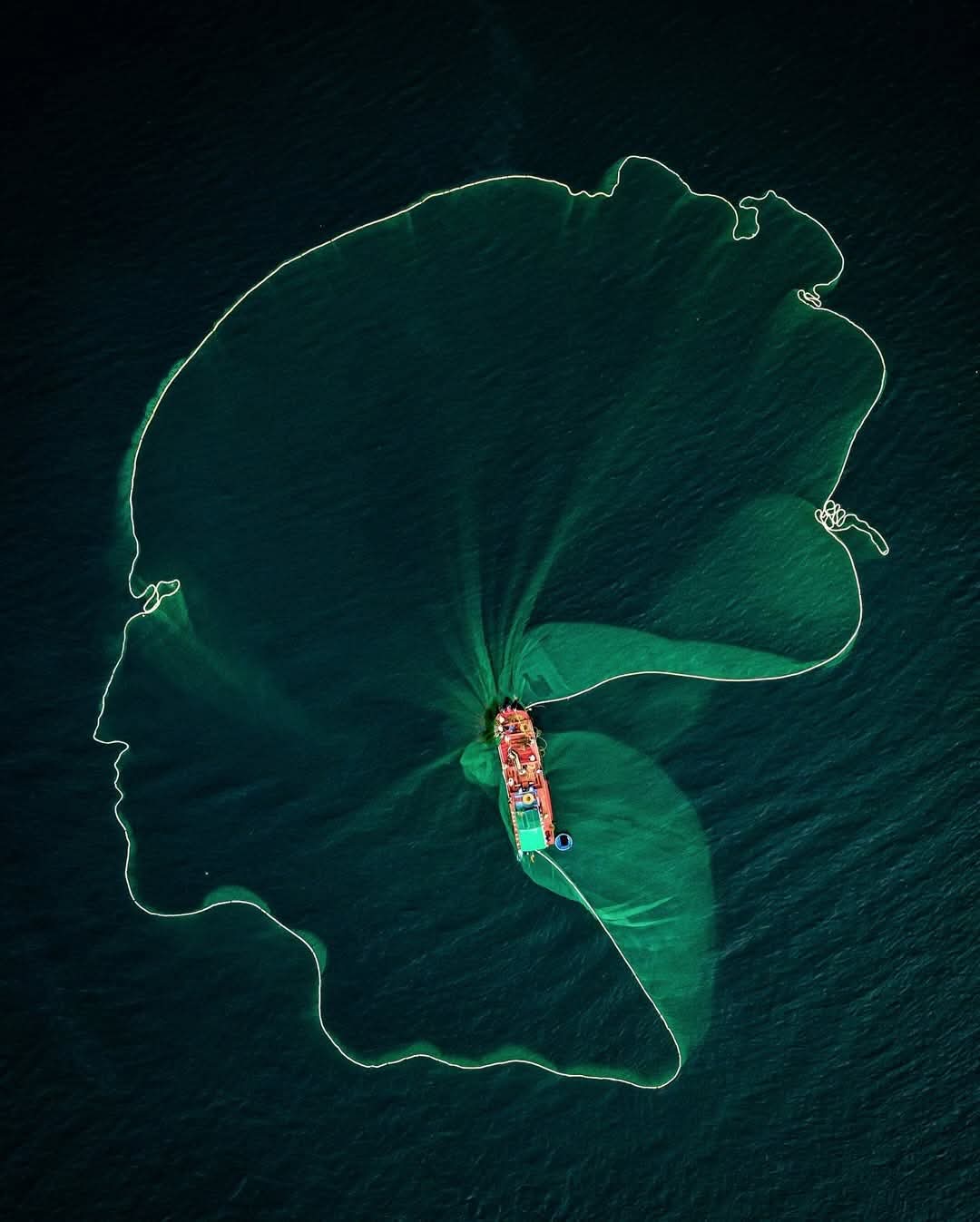 This is not AI! This enormous fishing net is a real drone photo taken in Phu Yen, Vietnam.